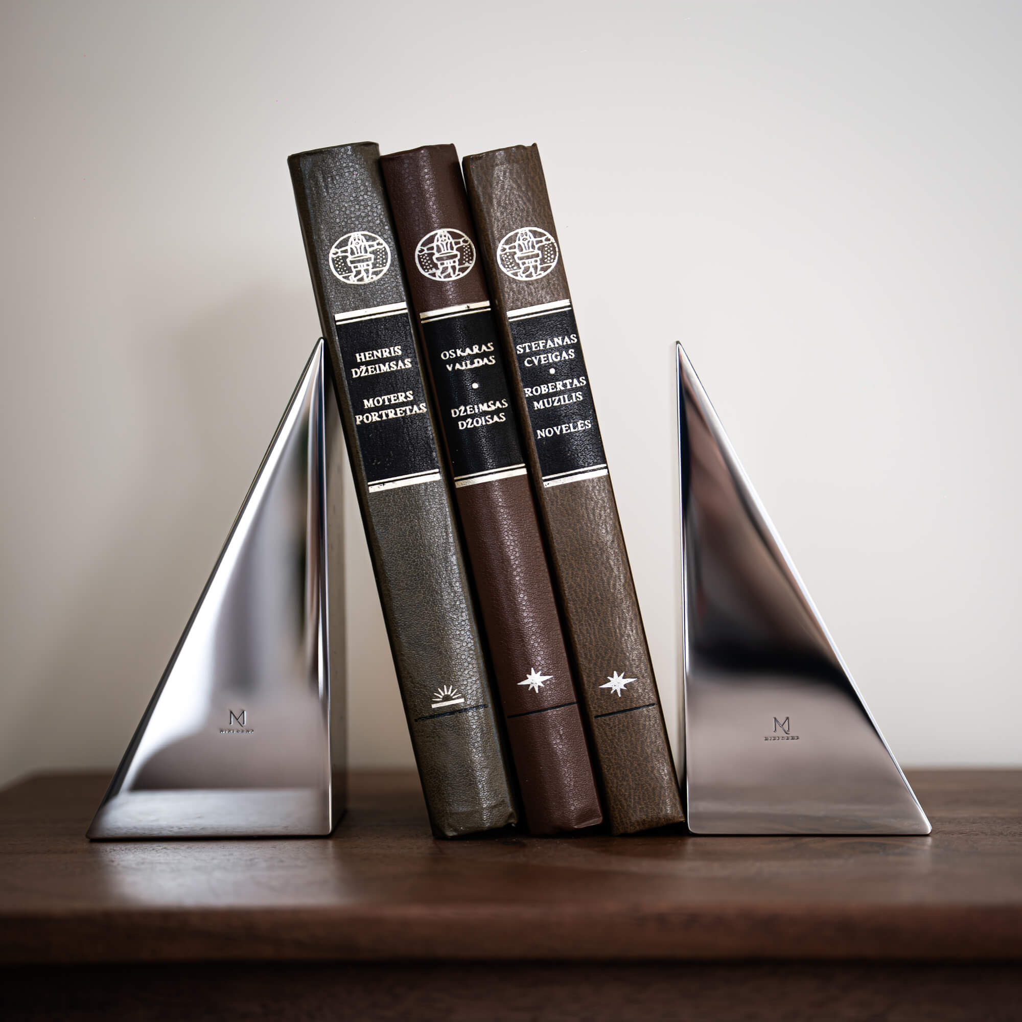 minforma-bookends